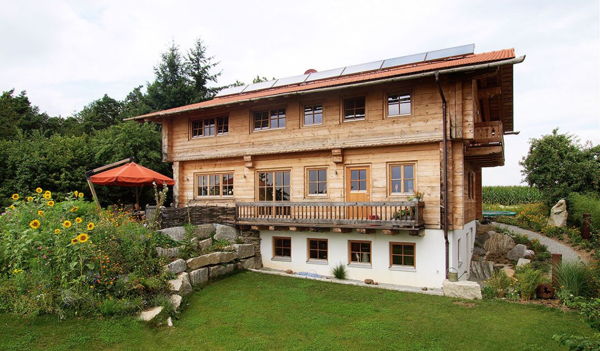 Duffner blockbau holzhaus familienhaus muenchen bayern 01.jpg