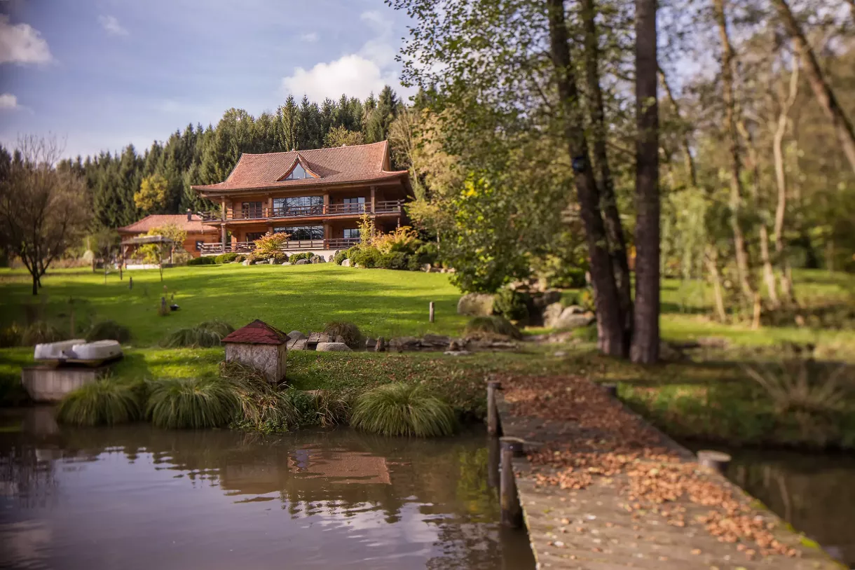 Duffner blockbau holzhaus pagode muenchen © helmuth scham 103
