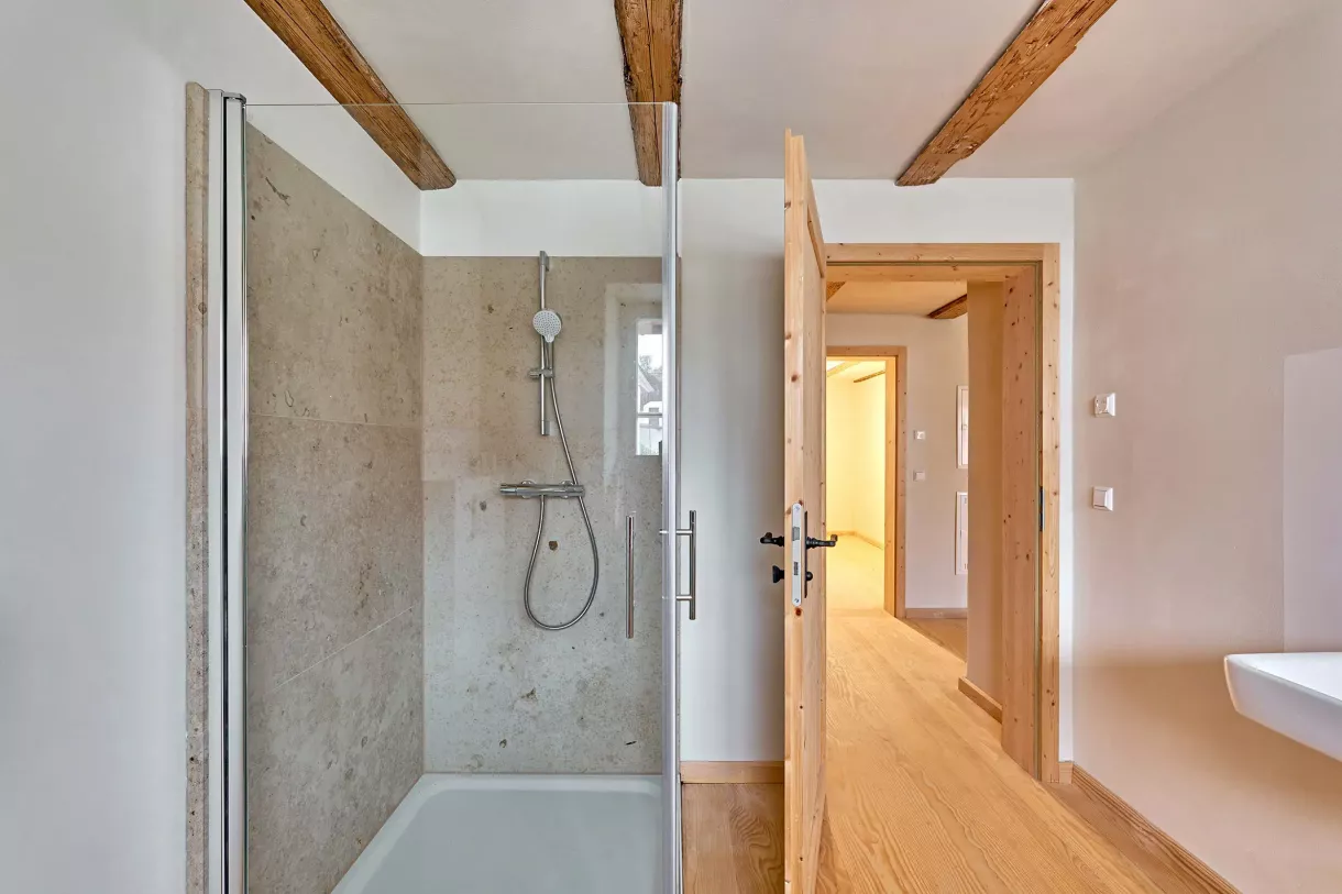 Duffner blockbau holzhaus umbau tuebingen © helmuth scham 11